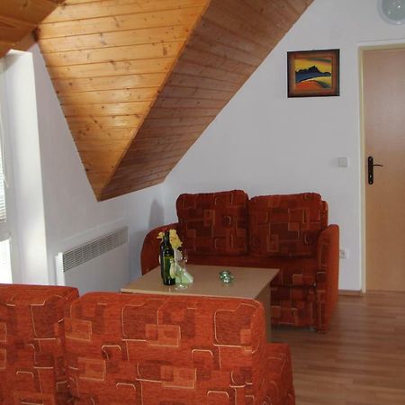 Penzion Brejk Liptovske Sliace Экстерьер фото