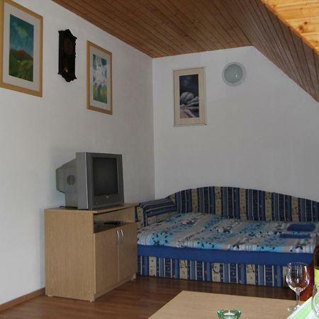 Penzion Brejk Liptovske Sliace Экстерьер фото